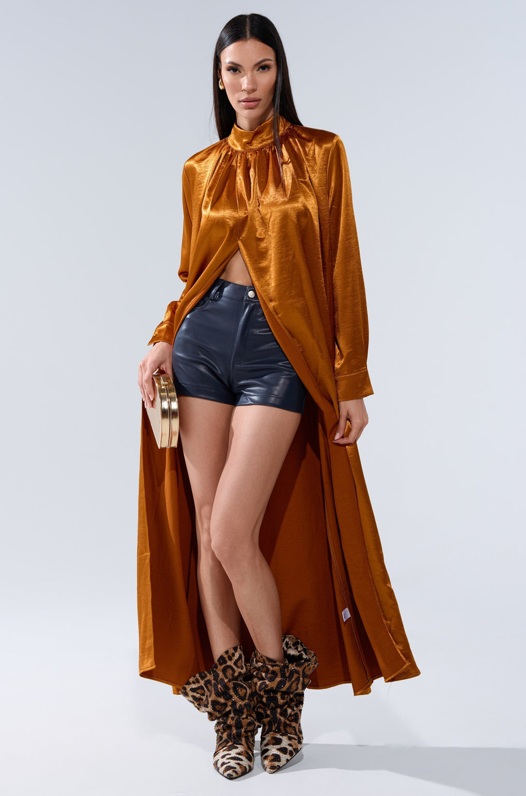 CALLIE FAUX LEATHER SHORT IN NAVY
