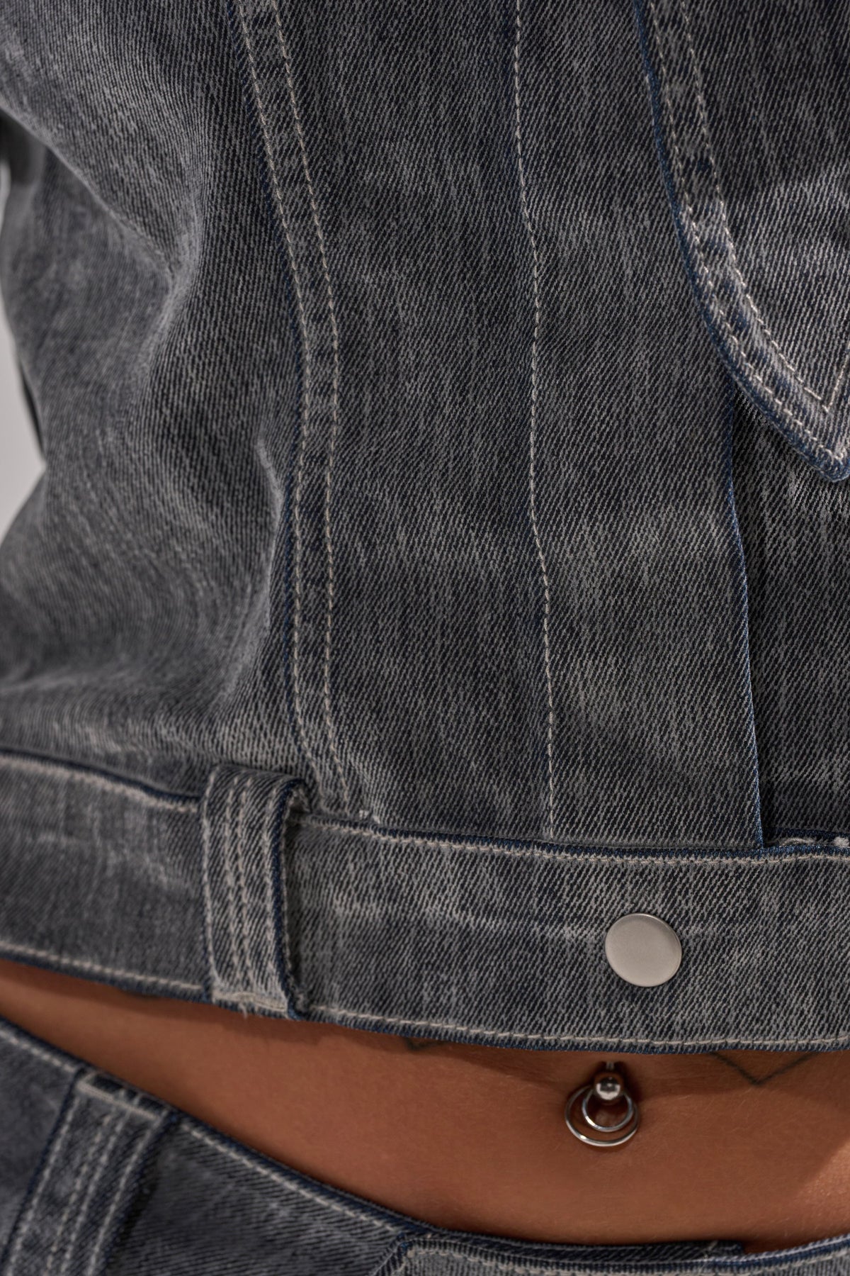 CATCHING EYES VELVET DENIM BLOUSE