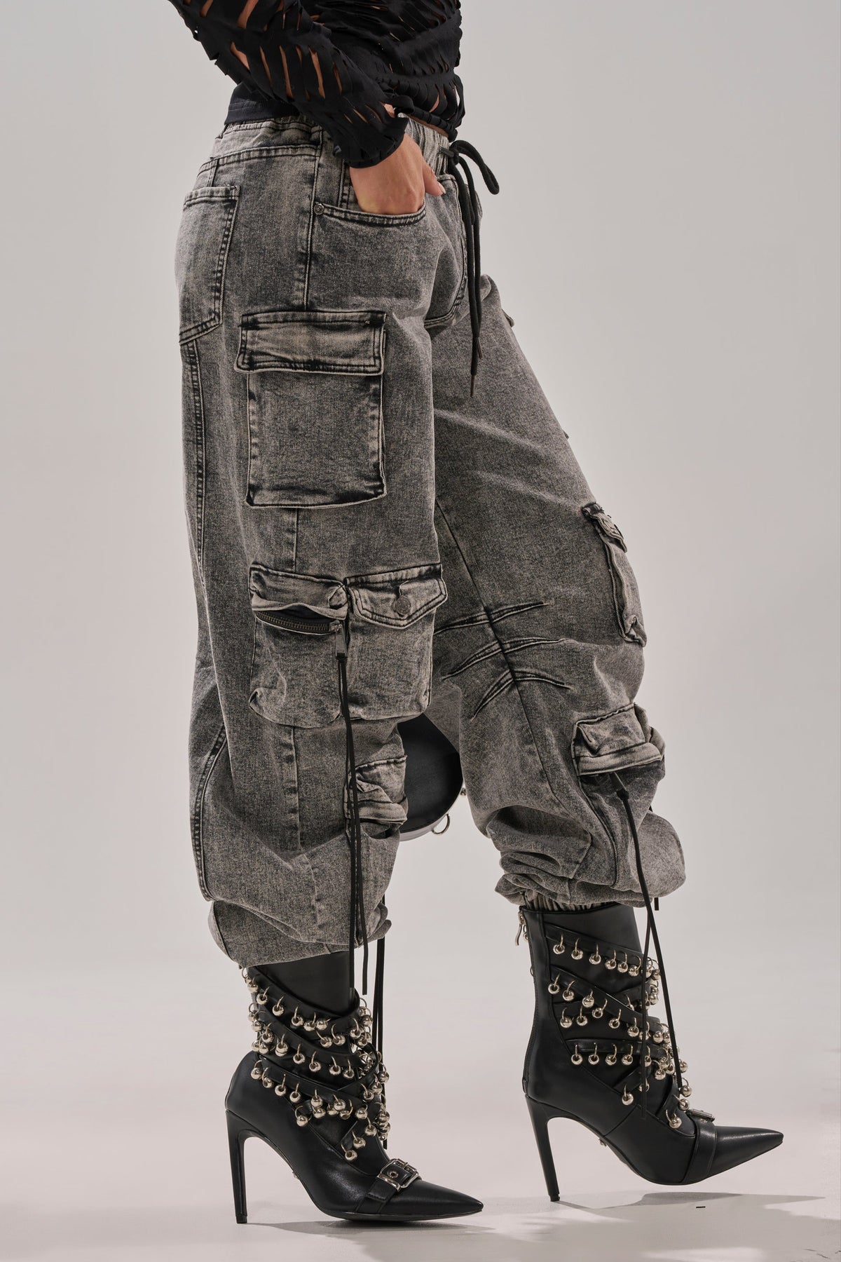 CARGO FOR DAYS DENIM JOGGER